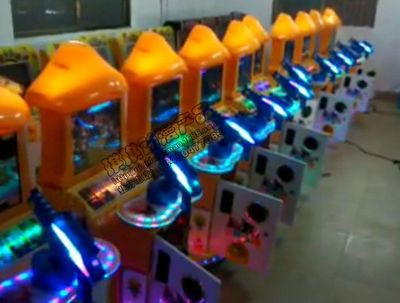 「每日新品」琪琪動(dòng)漫17寸兒童游藝機(jī)槍林彈雨射擊機(jī) 打造沉浸式電玩體驗(yàn)
